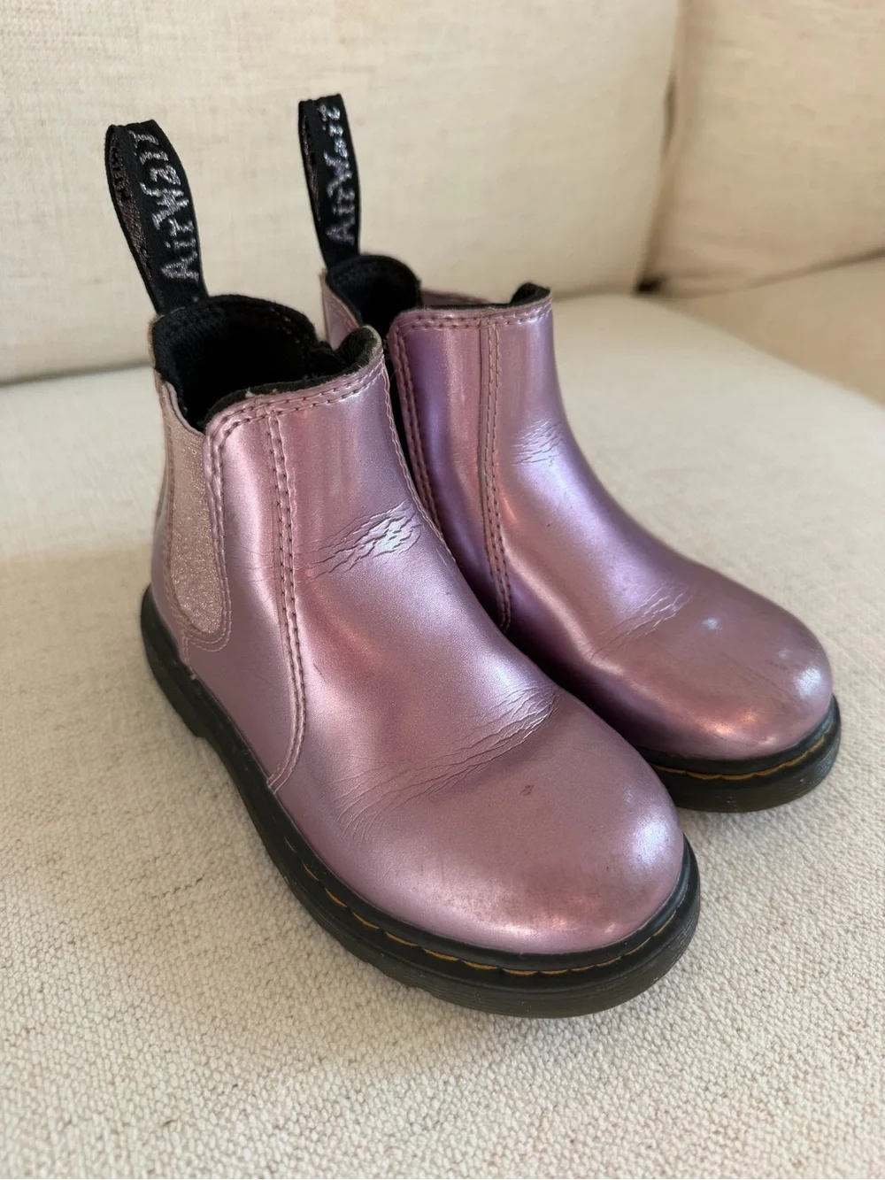 Dr. Martens Kids Metallic Lavender Chelsea Boots
